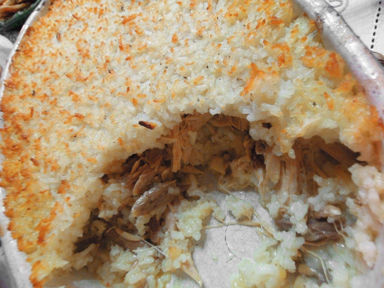 Galo escondido no meio do arroz, receita simples