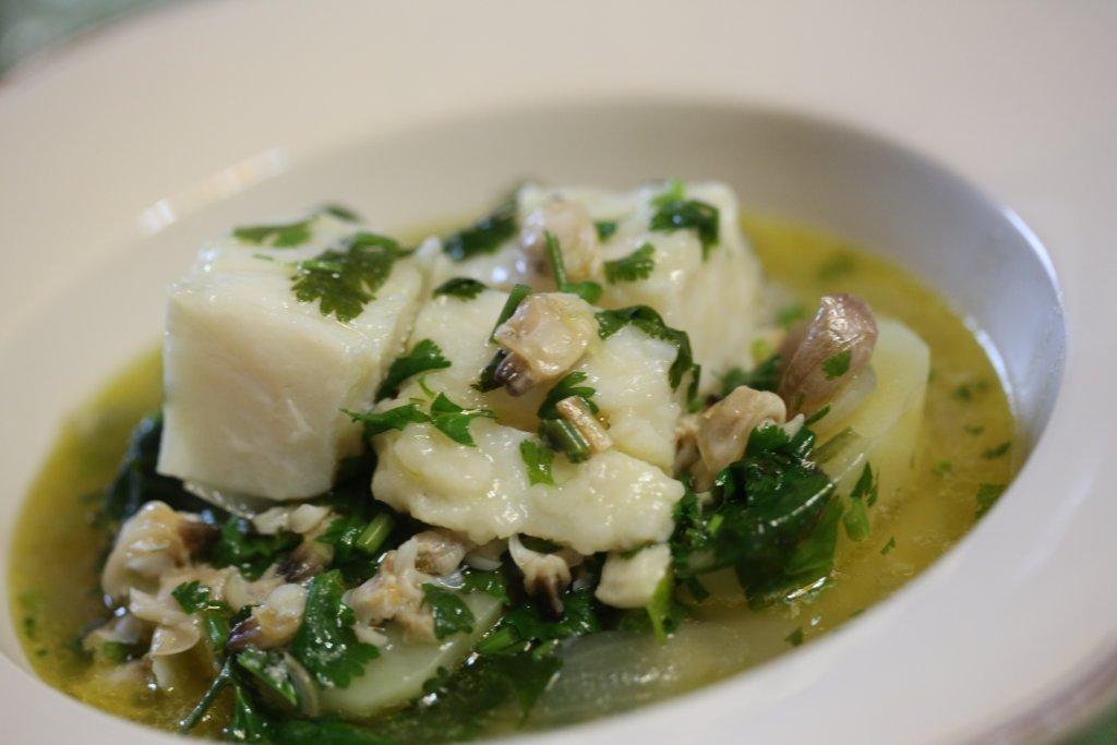 Grafe e Faca Sopa de bacalhau com batatas e ameijoas (10)