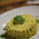 Puré de batata com caril e coentros