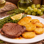 Bife à cortador com batatas salteadas