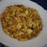 Ovos mexidos com farinheira e broa