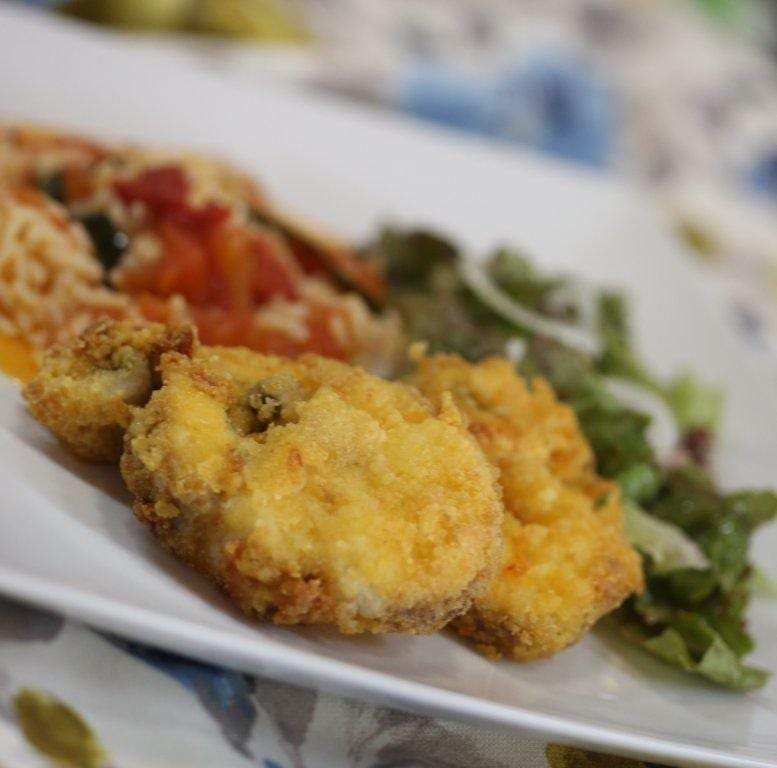 Cação Frito temperado com Massa de Pimentão