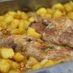 Lombinhos de porco assado no forno com batatas
