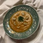 Sopa de legumes com coentros