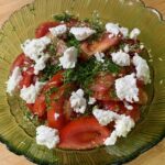 Salada de tomate com requeijão